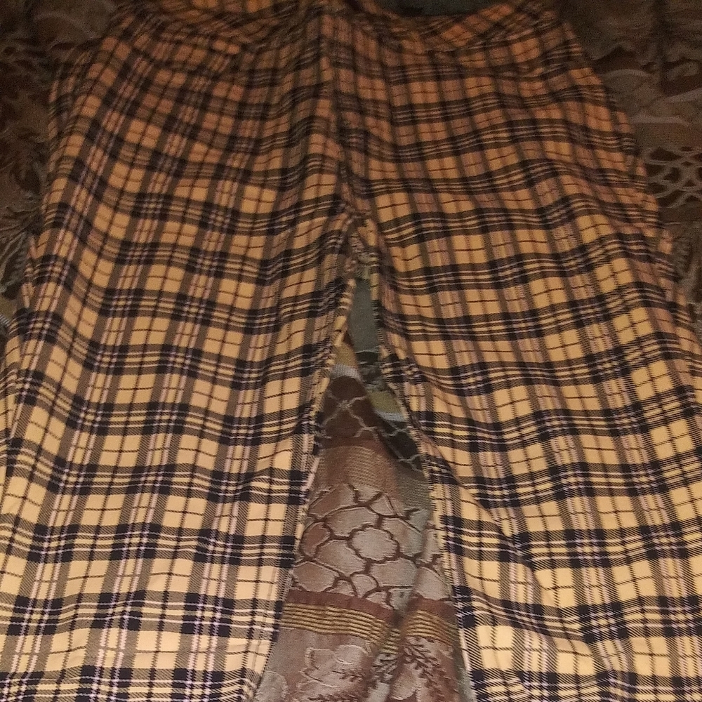 Fashion Nova checkerboard pants size large